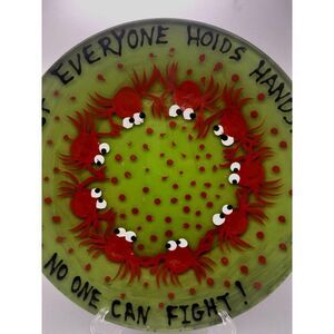 Fun Family Plate Crabs "If Everyone Holds Hands, No One Can Fight!" Novelty